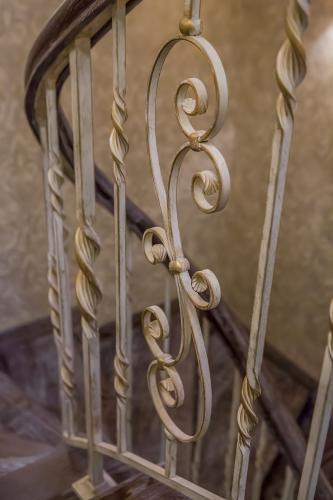 Grande Forge. Ограждения серии TRADITION.